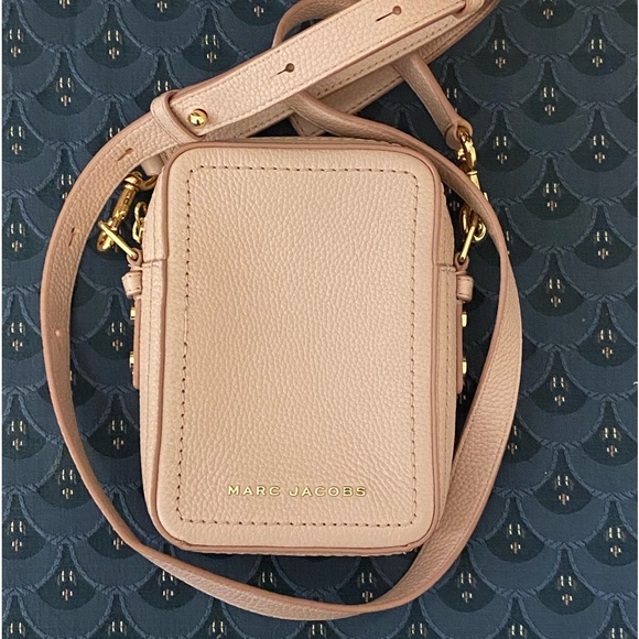 Marc Jacobs shoulder/crossbody bag. Soft pink in excellent condition. - Picture 12 of 12